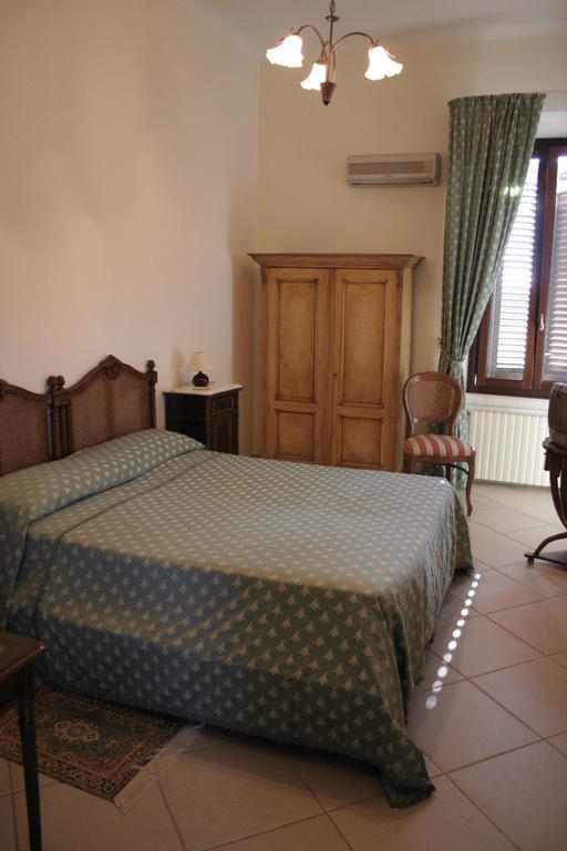 Agriturismo Antico Leccio Hotel Gioia Del Colle Habitación foto